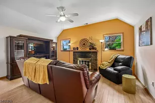 43 Calumet Ave, Parsippany, NJ 07034 - Photo 6