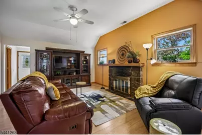 43 Calumet Ave, Parsippany, NJ 07034 - Photo 4