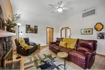 43 Calumet Ave, Parsippany, NJ 07034 - Photo 8