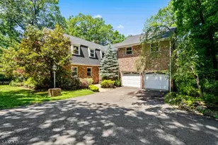 60 Brook Dr, Watchung, NJ 07069 - Photo 1