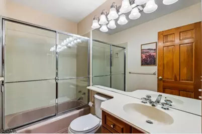 60 Brook Dr, Watchung, NJ 07069 - Photo 16
