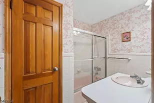 60 Brook Dr, Watchung, NJ 07069 - Photo 26