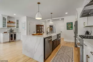 27 Montclair Ave, Montclair, NJ 07042 - Photo 12