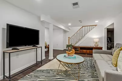 27 Montclair Ave, Montclair, NJ 07042 - Photo 42