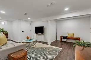 27 Montclair Ave, Montclair, NJ 07042 - Photo 40