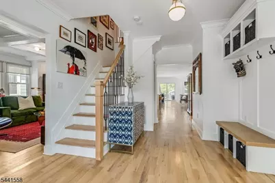 27 Montclair Ave, Montclair, NJ 07042 - Photo 4