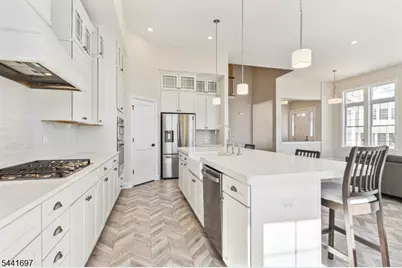 15 Juniper Ct, Cedar Grove, NJ 07009 - Photo 14