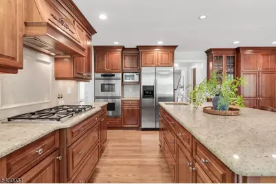 30 Autumn Dr, Bernards Township, NJ 07920 - Photo 10