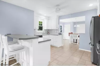 9 Mills Ct, Raritan Township, NJ 08822 - Photo 6