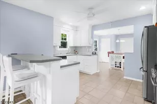 9 Mills Ct, Raritan Township, NJ 08822 - Photo 6