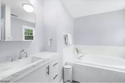 9 Mills Ct, Raritan Township, NJ 08822 - Photo 26