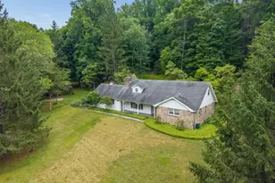 213 Maple Ln, Lebanon Township, NJ 07830 - Photo 2