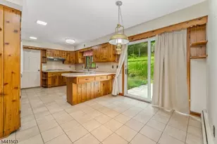 213 Maple Ln, Lebanon Township, NJ 07830 - Photo 10