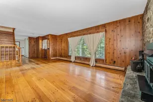 213 Maple Ln, Lebanon Township, NJ 07830 - Photo 6