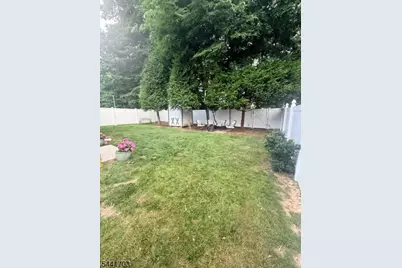 11 Monroe Avenue, Roseland, NJ 07068 - Photo 14
