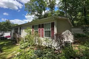 23 Hillside Vlg, Oxford Township, NJ 07863 - Photo 2