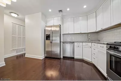 52 Village Dr, Morris Township, NJ 07960 - Photo 12