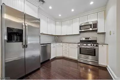 52 Village Dr, Morris Township, NJ 07960 - Photo 10