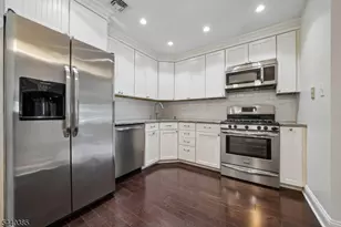 52 Village Dr, Morris Township, NJ 07960 - Photo 10