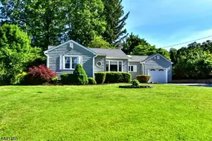 11 Mountain Ridge Dr, Wayne, NJ 07470 - Photo 1