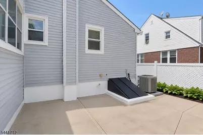 825 McCandless Pl, Linden, NJ 07036 - Photo 32