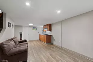 825 McCandless Pl, Linden, NJ 07036 - Photo 20