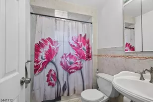 825 McCandless Pl, Linden, NJ 07036 - Photo 12