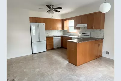 546 Carleton Rd, Westfield Town, NJ 07090 - Photo 6