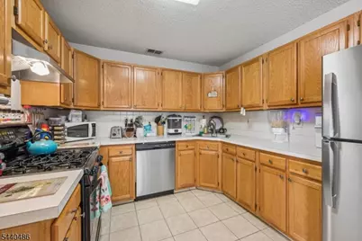 128 Arbor Way, Branchburg Township, NJ 08876 - Photo 10