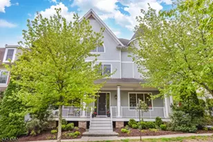 3 Christopher Ct, Montclair, NJ 07042 - Photo 2