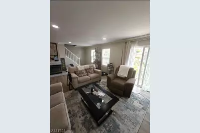 9 Seton Hall Dr, Newark, NJ 07103 - Photo 10