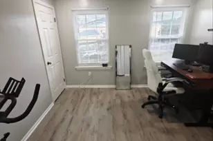 9 Seton Hall Dr, Newark, NJ 07103 - Photo 8