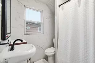 375 Miller St, Union Township, NJ 07088 - Photo 16