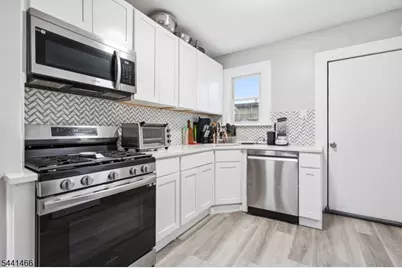 375 Miller St, Union Township, NJ 07088 - Photo 6
