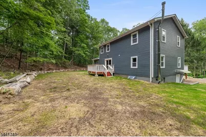 557 Burnt Meadow Rd, West Milford Twp., NJ 07421 - Photo 6