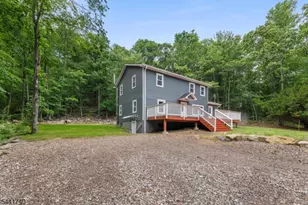 557 Burnt Meadow Rd, West Milford Twp., NJ 07421 - Photo 6