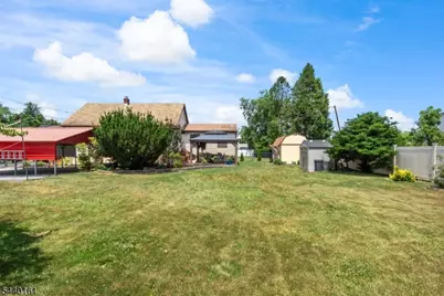26 N 9th Ave, Manville, NJ 08835 - Photo 10
