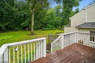 63 Edgewood Dr, Florham Park, NJ 07932 - Photo 24