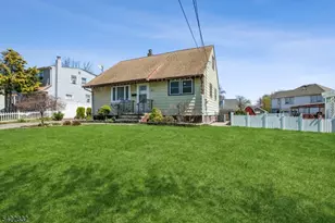33 Adams St, Woodbridge Township, NJ 08830 - Photo 6