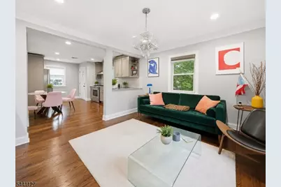 7 Main Ter, Bloomfield, NJ 07003 - Photo 2