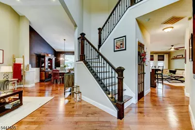 88 Watch Hill Rd, Hackettstown, NJ 07840 - Photo 2