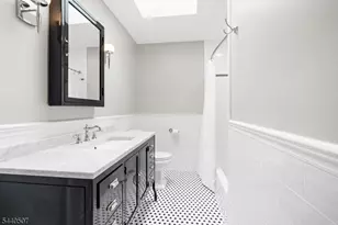 31 Stone Row Ln, Jefferson Township, NJ 07438 - Photo 18