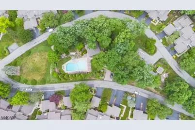 31 Stone Row Ln, Jefferson Township, NJ 07438 - Photo 26