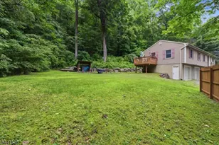 51 W Shore Dr, Vernon, NJ 07462 - Photo 32