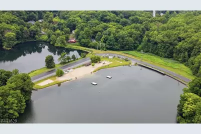51 W Shore Dr, Vernon, NJ 07462 - Photo 26
