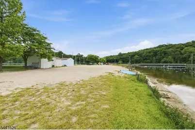 51 W Shore Dr, Vernon, NJ 07462 - Photo 28