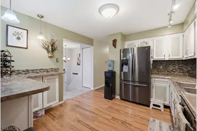 51 W Shore Dr, Vernon, NJ 07462 - Photo 10
