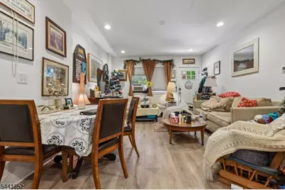 194 Washington St, Rocky Hill, NJ 08553 - Photo 4