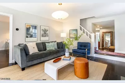 20 College Ave, Montclair, NJ 07043 - Photo 6