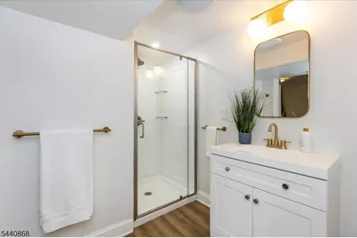 20 College Ave, Montclair, NJ 07043 - Photo 38